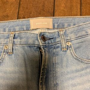 Everlane modern boyfriend is mid wash 26